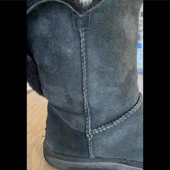 UGG® Women’s Bailey Button II Boots Black Sz 8 US - Picture 4 of 14